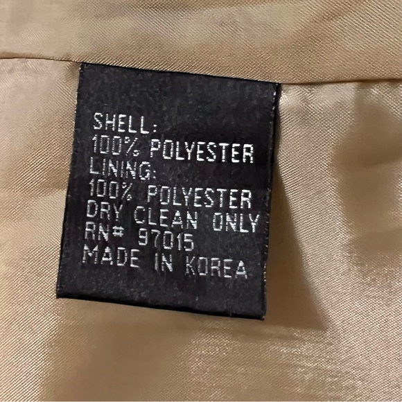 Larry Levine Classics Vintage Trench Coat - Picture 9 of 9